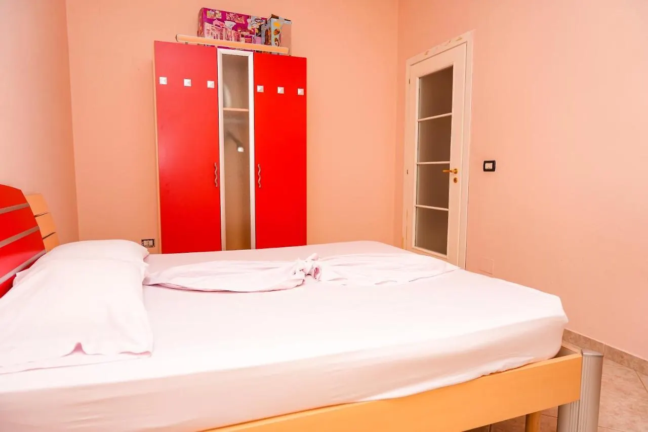 Luxury Apartment In The Center Of Tirana ! ألبانيا